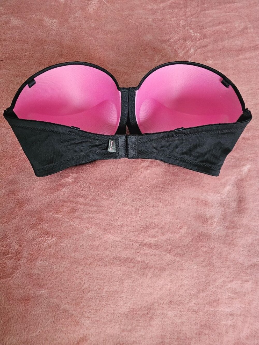 VICTORIA'S SECRET PINK Black Push-Up Bra With Pink Interior – 34DD - Picture 10 of 13